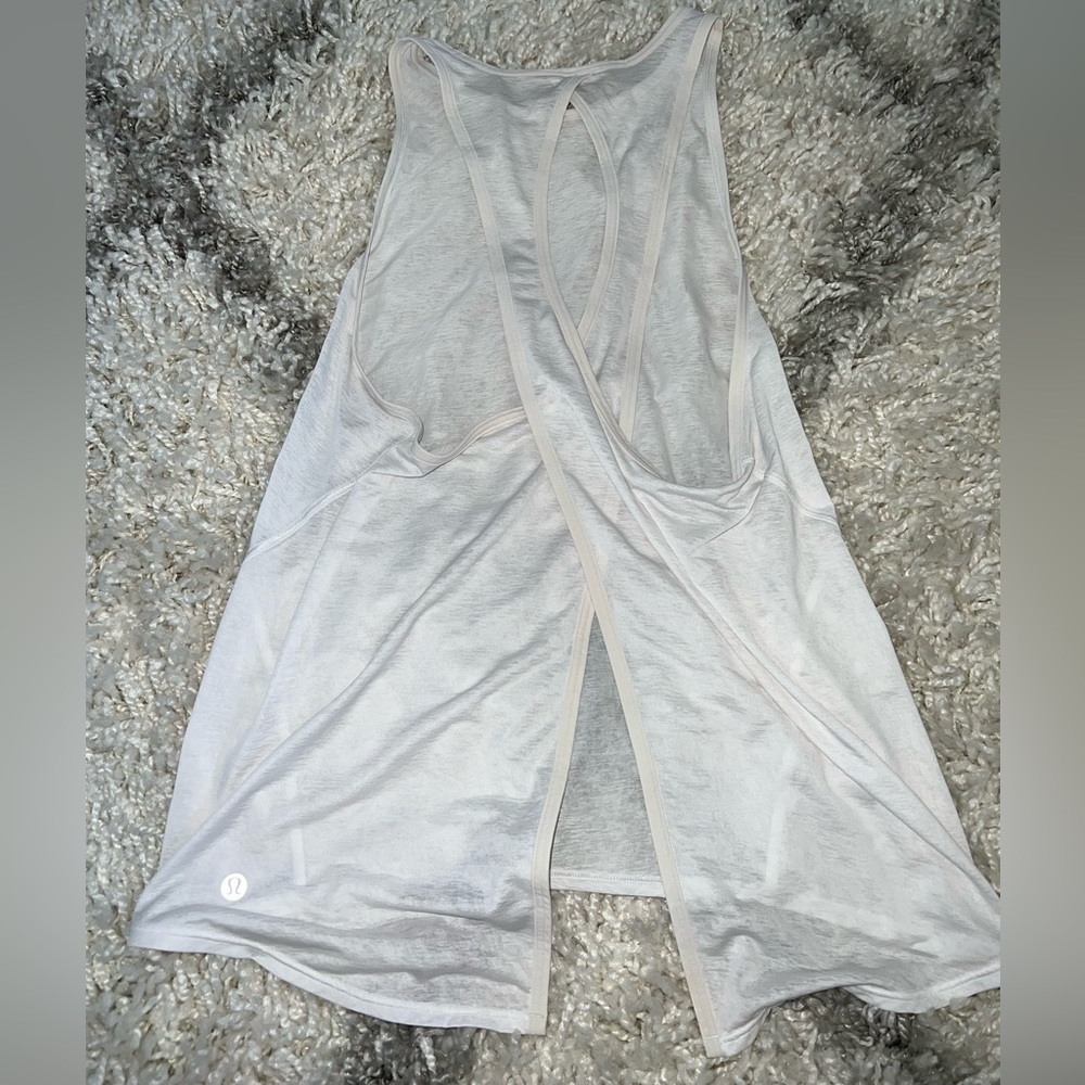 Lululemon athletics white razorback tank with open slit in back